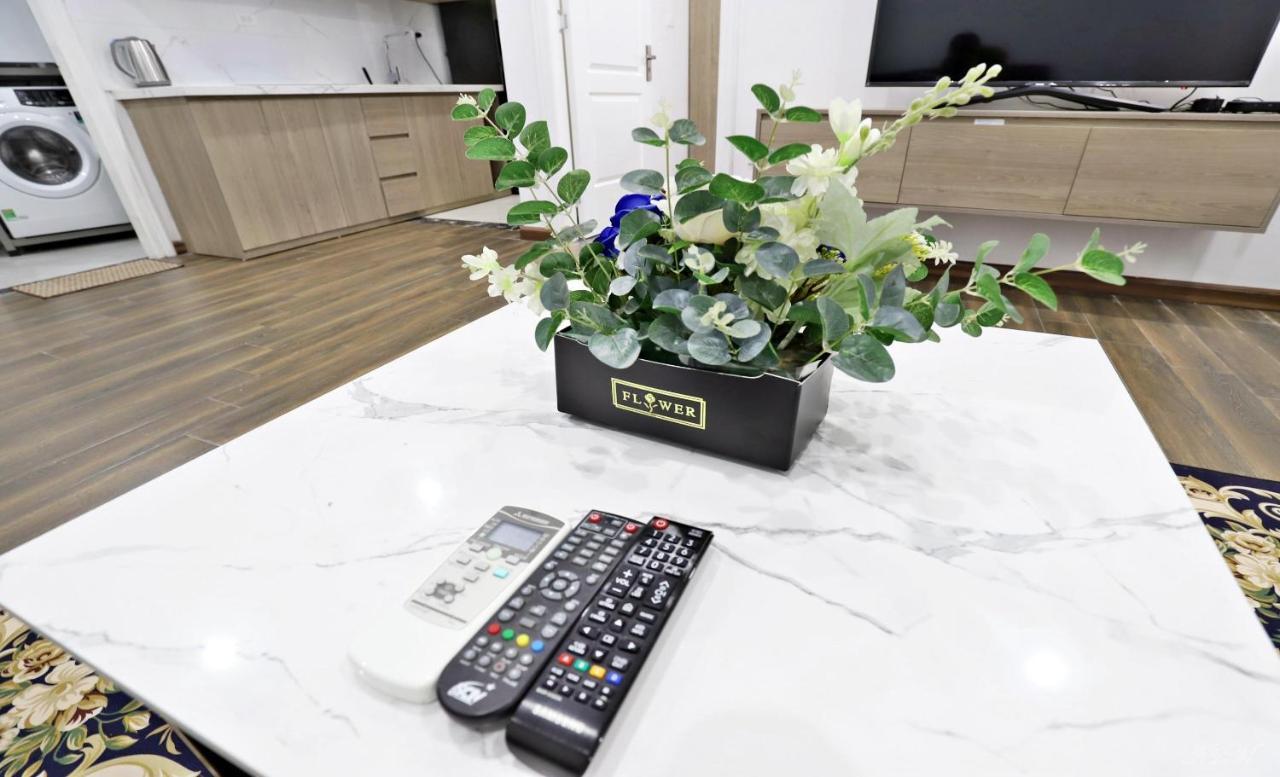Luxe Paradise Residence 19 To Ngoc Van 河内 外观 照片